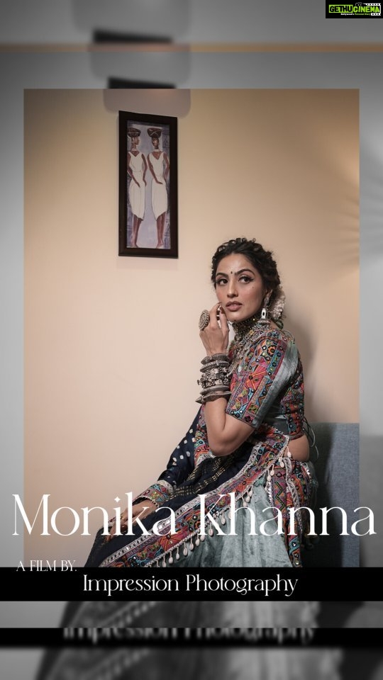 Monica Khanna Instagram - No matter how you feel, get up, dress up and show upππ€ #garba #ayehaalogarbanight #monikakhanna #jodhpur #celebrity #celebrityguest @monnikkakhanna @_impressionphotographyy__ @mirona_fashion_studio @style_by_hetaljogi @_honeyy_official__ @nuitton_event Jodhpur - The Blue Heaven