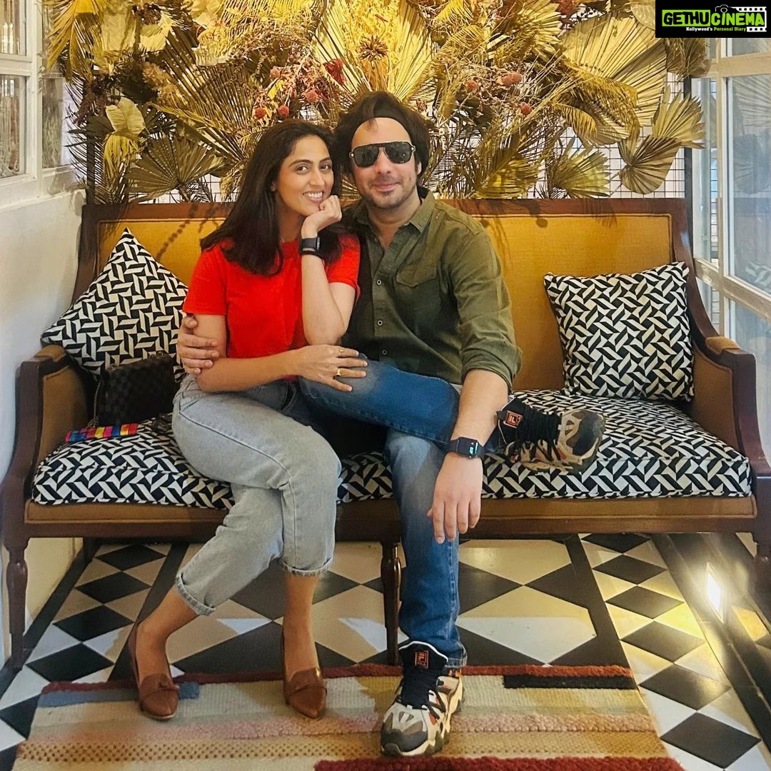 Monica Khanna Instagram - The Perfect Blend Of Chaos And Laughter..... @manish_goplani @chhayachouhan #loveandlaughter #frienship #brothersistersbond #manishgoplani #chhayachauhan #monikakhanna #trio #instagram #instagood #instaphoto #instapicture #instameet #dosti Bohoba