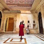 Monica Khanna Instagram - "A journey back in time"..... #travelphotography #travel #jodhpur #travelling #pyar #ishq #mohabbat #loveinred #laalishq #happyme #jodhpurdiaries #check✔️ #fort # Mehrangarh Fort Jodhpur