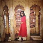 Monica Khanna Instagram - "A journey back in time"..... #travelphotography #travel #jodhpur #travelling #pyar #ishq #mohabbat #loveinred #laalishq #happyme #jodhpurdiaries #check✔️ #fort # Mehrangarh Fort Jodhpur