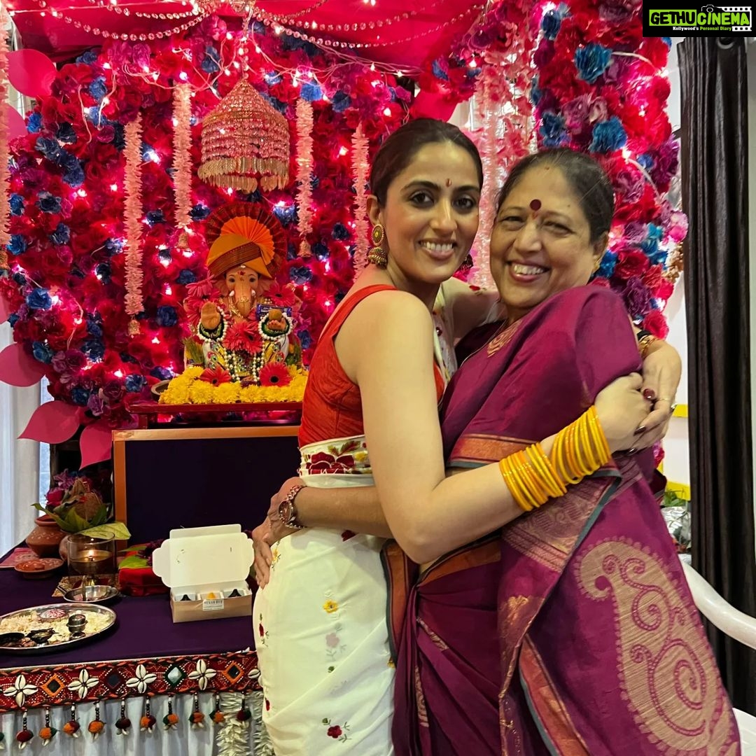 Monica Khanna Instagram - गणपति महोत्सव Beautiful dump of my another favourites (part 2) @kusumita @manish_goplani @dhirajrai10 @incognito.1176 @chhayachouhan @dr.rebeccapinto @rebeccapiintto @vedantkhot__official #ganeshchaturthi #ganpatibappamorya #happiness #bappa #love #ganesh #utsav #ganeshutsav