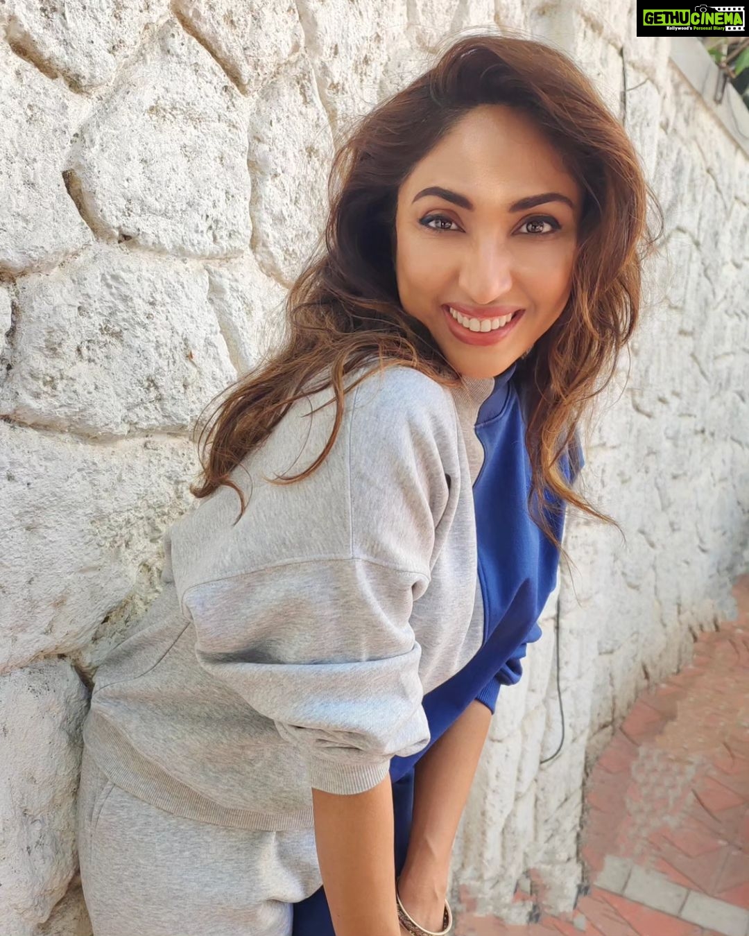 Mouli Ganguly Instagram - Take a little time to smile :)