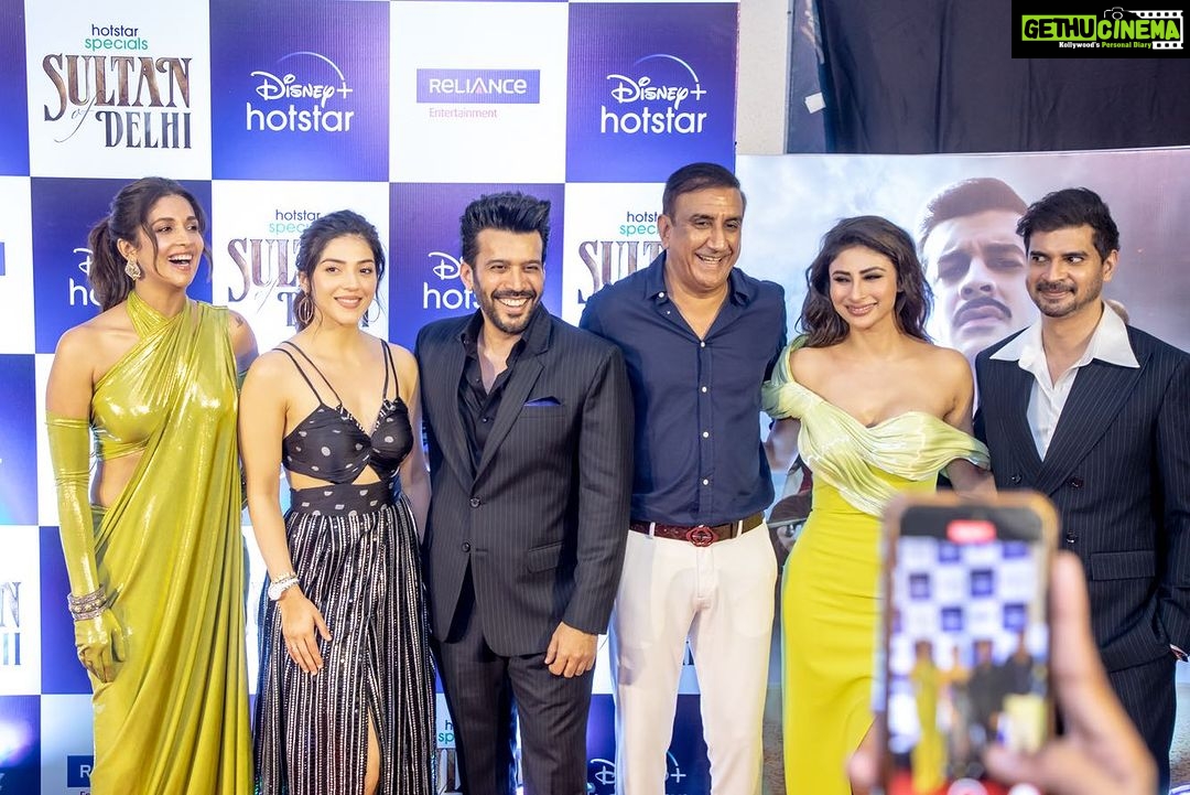 Mouni Roy Instagram - Sultan of delhi is out now and our emotions are all over the place. Join us on this timeless journey through the heart of india s history. ♥️🧿
