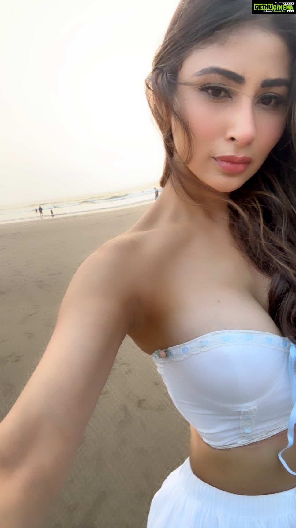 Mouni Roy Instagram - #ofsonnetsandsunsets Outfit gifted lovingly by my beautiful boo ♥️ Wuvv you (you know who you are)😌