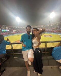 Mouni Roy Instagram - We wonnnnnnnnnnn 🇮🇳