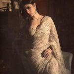 Mouni Roy Instagram – Live by the Sun,
Love by the moon…
•
•
•
@trishilagoculdas s home isn’t just a beautiful home, it’s stories, heritage & generations of love. You can see it in every room, every corner, every floor. I love you but might love your home a lil more 🤪😝

Wearing- @geishadesigns
Jewellery- @razwada.jewels
Styled by- @rishika_devnani
Assisted by- @stylebyvanshika
Hair- @chettiarqueensly
Makeup- @mukeshpatilmakeup
Captured by- @gohil_jeet