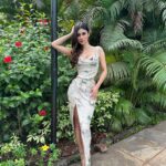 Mouni Roy Instagram – Queen of hearts 
#TemptationIslandIndia 
👸♥️