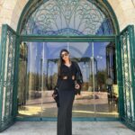 Mouni Roy Instagram - What a day at the f1 yesterday! Now back to reality 🌝 🌟🌟🌟🌟🌟🌟🌟🌟🌟🌟🌟🌟🌟🌟🌟🌟 @QatarAirways @HIA @Formula1 @TheChediKatara @bagatellebeachclubdoha Doha,qatar
