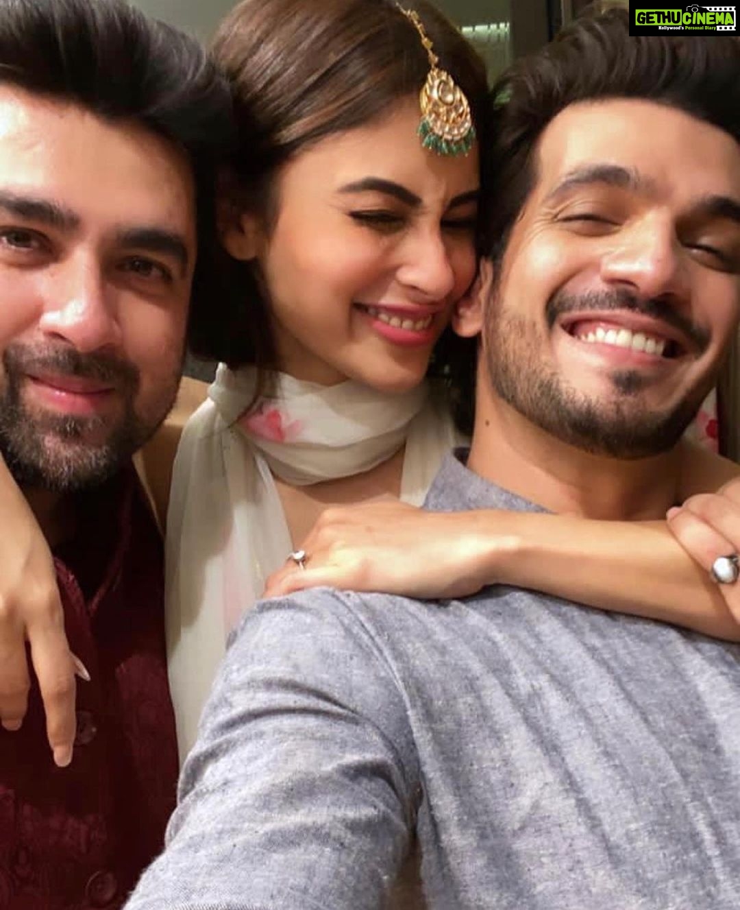 Mouni Roy Instagram - You take chances & have fun with it. You stand up for what you believe in. You are the life of every party. You've always been there for me, and I'm so grateful to have you in my life. May this year bring you even more laughter, success, and unforgettable moments. May you always be loved the way you are. You know you are everyone’s favourite 😌 Cheers to another year of awesome crackpot moments with you. We love you Arjuna. Hope you are having the happiest of birthdays x P.s seeing you soonly @arjunbijlani