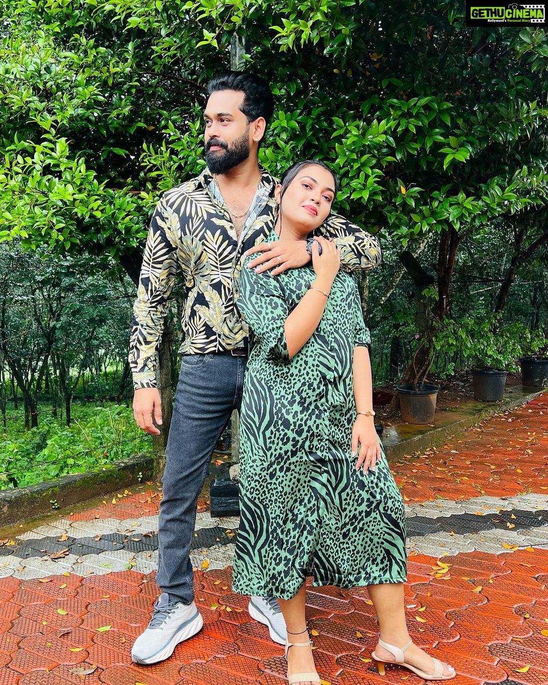 Mridula Vijay Instagram - With my classy man 😘 #starmagic