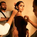 Mrunal Thakur Instagram - Pippa’s premiere night ✨ #IdStopScrollingToo