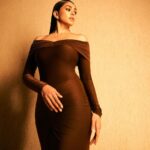 Mrunal Thakur Instagram - Pippa’s premiere night ✨ #IdStopScrollingToo