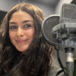 Mrunal Thakur Instagram - Mic Check, Vibe Check, my kinda type check 🤗#GuessWhatsBrewing