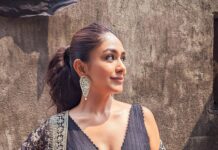 Mrunal Thakur Instagram - Just looking like a wow 🤪🖤