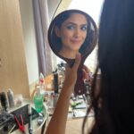 Mrunal Thakur Instagram - 🌺🌸🌻😻💕🦋🌻🦄😘😎