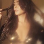 Mrunal Thakur Instagram - The daze are long and the haze is strong ✨