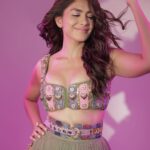 Mrunal Thakur Instagram - Billo boy x Meee, here to make your Diwali brighter ✨