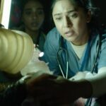 Mrunmayee Deshpande Instagram - When human spirit shines through the worst of times ✨ #AisaLagey, song out now on @sonymusicindia #MumbaiDiariesOnPrime @primevideoin @nikkhiladvani @onlyemmay @madhubhojwani @emmayentertainment @merainna @konkona @shreyadhan13 @natashabharadwaj_official @satyajeetdubey @desaitina @parambratachattopadhyay @iridhidogra @grumpyoldbelawadi @ashuphatak @ashesinwind @mandarofficial