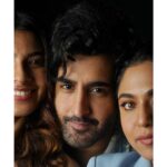 Mrunmayee Deshpande Instagram - the best on/off screen trio, @nikkhiladvani ‘s triplets for screen, the triumvirate of #BombayGenralHospital Dr. Diya, Dr. Sujata & Dr. Ahaan 🩺🤍🥼 thank you for all the love guys. #MumbaiDiariesOnPrime @primevideoin watch now! @nikkhiladvani @onlyemmay @madhubhojwani @emmayentertainment @merainna @konkona @shreyadhan13 @mrunmayeedeshpande @natashabharadwaj_official @desaitina @parambratachattopadhyay @iridhidogra @grumpyoldbelawadi @sanyukthac @yashchhetija @persisyphus
