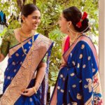 Mrunmayee Deshpande Instagram - जेवढे काढले तेवढे टाकले Pc - @swanandtendulkar #sisterlove #sisters #wedding #saree #sareelove