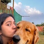 Mrunmayee Deshpande Instagram – माझे आणि कार्बन चे खूप फोटो… बस… 
#doglover #mybaby #happydog #farm #farmlife 
@neilandmomo farms..