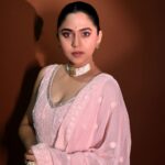 Mrunmayee Deshpande Instagram – Outfit: @shivaliahmedabad Makeup: @sujatakadam_  Hairstyle: @snehakelkar906 Pic: @sarrikaaaaaa