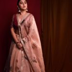 Mrunmayee Deshpande Instagram – Saregamapa 
@nehachaudhary_ 
@sujatakadam_ 
@snehakelkar906 
@sarrikaaaaaa

Outfit: @muksweta