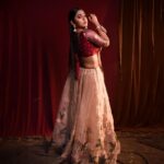 Mrunmayee Deshpande Instagram – Saregamapa 
@nehachaudhary_ 
@sujatakadam_ 
@snehakelkar906 
@sarrikaaaaaa

Outfit: @muksweta