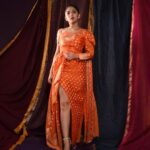Mrunmayee Deshpande Instagram – 🪔

Jewellery: @sorayaajewels_
Styled by: @nehachaudhary_ 
Makeup: @sujatakadam_ 
Hairstyle: @snehakelkar906
Pic: @sarrikaaaaaa