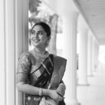 Mrunmayee Deshpande Instagram – नजाकत 
@mrunmayeedeshpande ❤️
.
.
.
#saree #traditional #india #ethnicwear #indianwedding #beautiful #indiansaree #blue #mrunmayeedeshpande #marathi #beauty #smile #weddings #weddingseason #marathiwedding #pune #mumbai #bollywood #sareelove