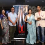Mukta Barve Instagram - आमचा Y चित्रपट रिलीज झाला या गोष्टीला काल १ वर्ष पूर्ण झालं. ह्या सुंदर चित्रपटाचा मी एक भाग होऊशकले याचा खूप मनापासून आनंद होतो आणि अभिमान वाटतो. त्या साठी आमचे लेखक , दिग्दर्शक, निर्माते यांचे मनापासून आभार. या प्रवासात बरोबर असणाऱ्या सगळ्या सहकलाकारांना , तंत्रज्ञांना शुभेच्छा आणि प्रेम 🫶🏻🫶🏻🫶🏻