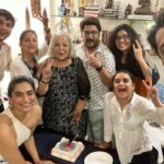 Mukta Barve Instagram - You are super cute Rohini tai. Love you a lot. तुमच्या एनर्जी आणि उत्साहाला सलाम. खूपसारं प्रेम happy birthday dear @rohinihattangady 🧡🧡🧡💙💙💙💚💚❤️❤️❤️🤍🤍🤍