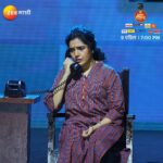 Mukta Barve Instagram – चार चौघी’च्या housefull प्रयोगात मुक्ताच्या भावनिक अभिनयाने ‘झी नाट्य गौरव’च्या पुरस्कार सोहळ्यात आणली भावनांची लाट.

झी नाट्य गौरव’ पुरस्कार, 9 एप्रिल, संध्याकाळी 7 वाजता फक्त झी मराठी वर

#ZeeMarathi #MeMarathiZeeMarathi #ZNGP2023 #ZGP #ZNGP #ZeeNatyaGaurav #ZeeNatyaGaurav2023 #TicketEkPrayogAnek #CharChaughi #Natak