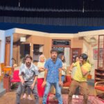 Mukta Barve Instagram - Celebrating 222nd show of चारचौघी!🌪️🌪️🌪️🌪️ Choreographed by @khushbuj7 Shot by @vaibhavshetkar