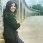 Mukta Barve Instagram - #8 London series! #london #shoot #marathimovie #muktabarve #londonshooting Photo credit: @sagarmore5943 The Castle, Windsor