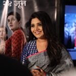 Mukta Barve Instagram - आमचा Y चित्रपट रिलीज झाला या गोष्टीला काल १ वर्ष पूर्ण झालं. ह्या सुंदर चित्रपटाचा मी एक भाग होऊशकले याचा खूप मनापासून आनंद होतो आणि अभिमान वाटतो. त्या साठी आमचे लेखक , दिग्दर्शक, निर्माते यांचे मनापासून आभार. या प्रवासात बरोबर असणाऱ्या सगळ्या सहकलाकारांना , तंत्रज्ञांना शुभेच्छा आणि प्रेम 🫶🏻🫶🏻🫶🏻