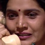 Mukta Barve Instagram - आयुष्यात एक अशी वेळ येते जेव्हा दुसऱ्याचं प्रेम मिळविण्यापेक्षा स्वतःचं अस्तित्व टिकवणं जास्त महत्त्वाचं होतं... ‘झी नाट्य गौरव पुरस्कार २०२३’ 9 एप्रिल, 7 PM #ZeeNatyaGauravPuraskar2023 #ZeeNatyaGauravPuraskar #ZNGP #ZeeMarathi #NatyaGaurav #ticketekprayoganek