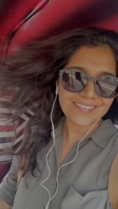 Mukta Barve Instagram - Traveller 🧳 
#travelgram #lovetravel #travelphotography #traveling #muktabarve #beyondmukta