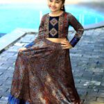 Muktha Instagram - Peace begins with a smile😃 Attire @klumbyprajinajaanaki