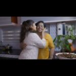 Muktha Instagram – New video out now 
Link in bio 
Amma❤️ @shalypathadan 

Camera 🎥 & editing 
Thank you @doshymaria