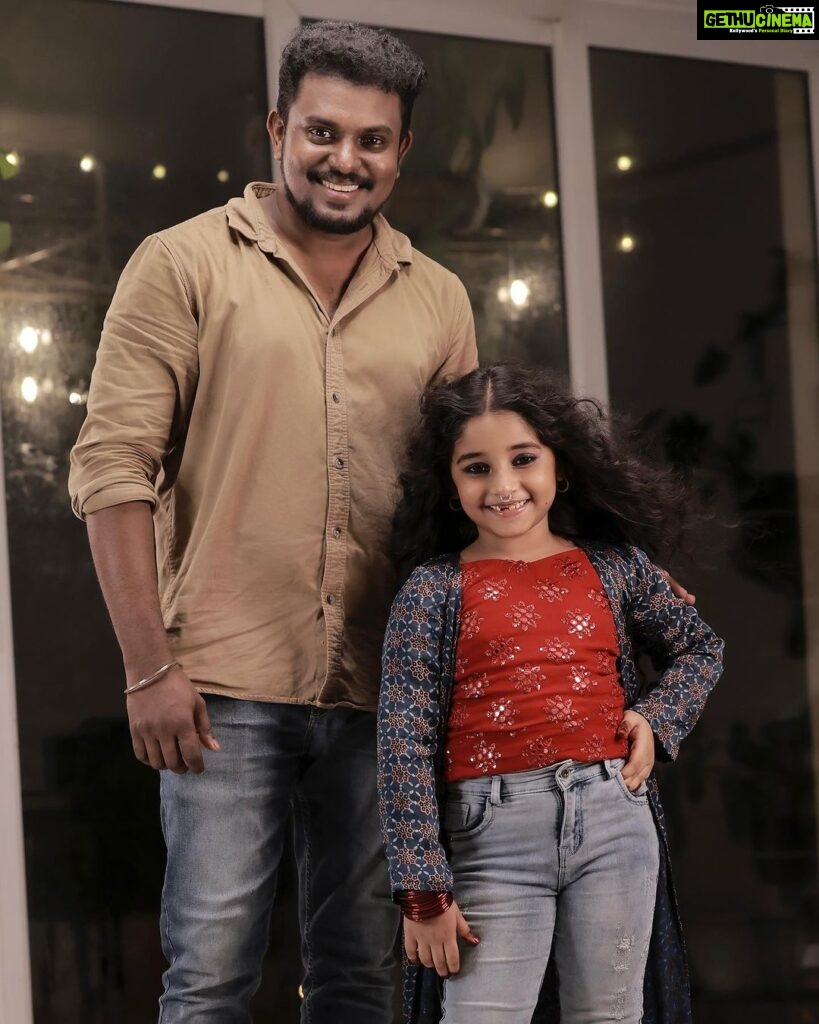 Muktha Instagram - I always enjoy working with you Abi uncle @abi_fine_shooters 🥰 Hopefully, we can work together again some time 🔜 Thanks Amma❤️ @actressmuktha