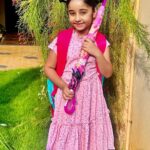 Muktha Instagram - First day school 🏫 Sending lots of love ❤️ & best wishes to you my little princess 👸. May you have so much fun today! @kanmanikiara @choiceschooltripunithura