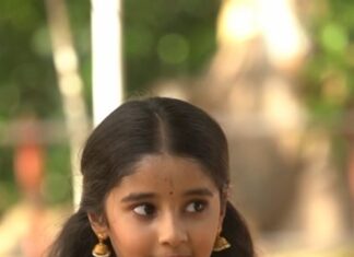 Muktha Instagram - New video out now Check the link in bio Big thanks to @appunninair & @pradeepnairs Thank you @doshymaria (edicting) #dq #dulquersalmaan #pupaproduction #appuninair #swayamvarasilks #kanmani #muktha