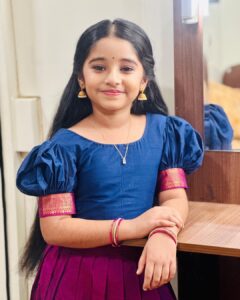 Muktha Instagram - എൻ കണ്മണി 🥰 @kanmanikiara