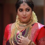 Muktha Instagram - Jewellery @mayoorajewelerydesigns Wedding attire @athma_designer_house Videography @vj_weddings_ Photography @ajinfotokada Hairstylist @delia_john__ MUA @actressmuktha @asianet @arungosh_official @_nammal_serial_adited_ @suryaa.x indianwedding #wedding #bride #weddingphotography #indianbride #tamilwedding #keralawedding #wedmegood #sikhwedding #hindubride #weddinginspiration #saree #hindu #india #keralaweddingphotography #bridalmakeup #keralaweddingstyles #bridesofindia #weddingsutra #kerala #tiethethali #love #indian #keralabride #kooraisaree #hinduism #weddingdress #photography #destinationwedding