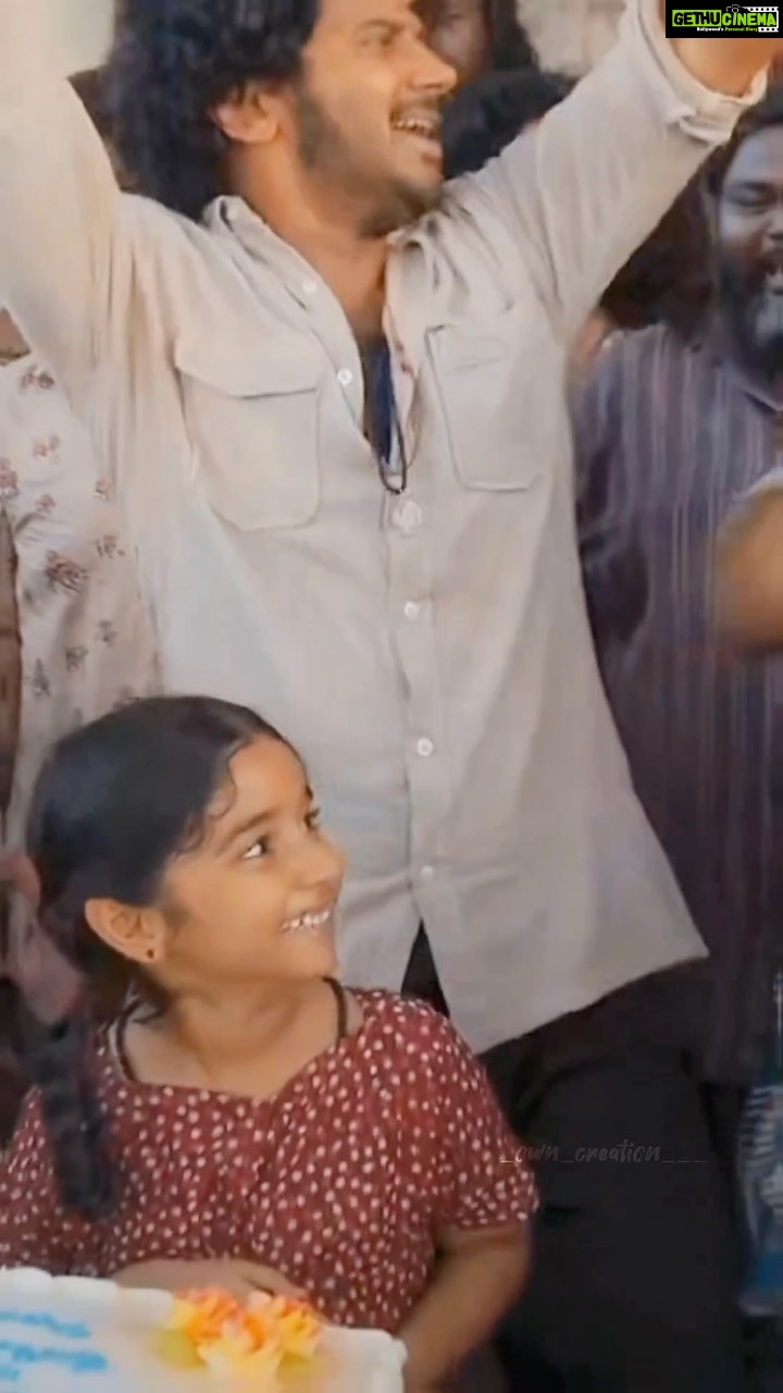 Muktha - 35.5K Likes - This scene ❤️
@kanmanikiara @dqsalmaan @abhilash_joshiy @kokmovie
#brother #sister #sisterlove #bond #cinema #dq #kiararinkutomy #scene #panindia