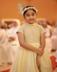 Muktha Instagram - You 👧🏻 my Angel 👼 fill my life with happiness🥰My Little Girl You are the best thing that ever happened to me kanmani 🥰👧🏻

Attire from @athma_designer_house 
Jewels from @priya_anokhi_ 
Photography @ajinfotokada