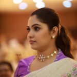 Muktha Instagram - Photography @ajinfotokada Jewels @priya_anokhi_ Blouse @athma_designer_house Saree @fabroses Hair @delia_john__