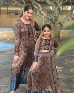 Muktha Instagram - A fun day with my mini-me ♥️ @kanmanikiara 

Thank you Prajina ☺️ @klumbyprajinajaanaki