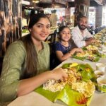 Muktha Instagram – ഓണസദ്യ 🌸🌼🌺